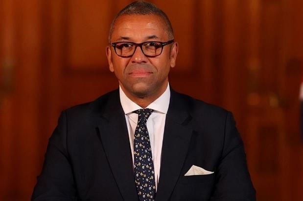 中国驻阿姆斯特丹领馆_美驻成都领馆现40包黑垃圾袋_中国驻英领馆遭冲闯