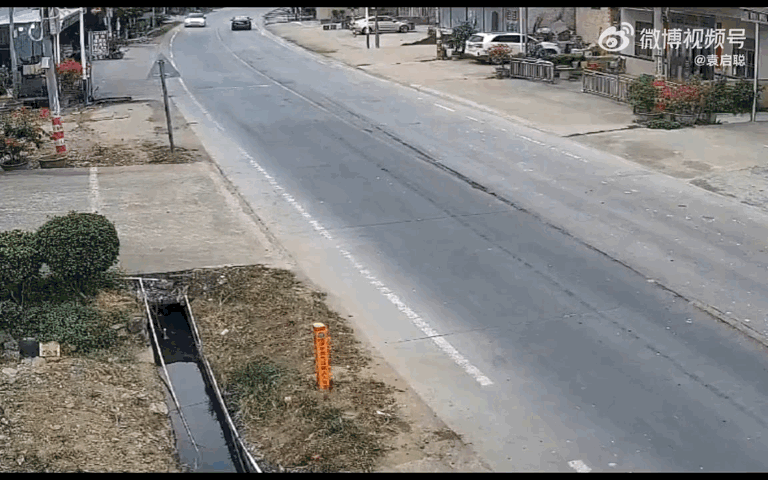 货拉拉跳车事件司机妻子发声_特斯拉再发声：恳请鉴定 还原真相_特斯拉事故司机发声