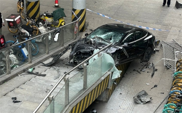 男司机和女司机事故比例_货拉拉跳车事件司机妻子发声_特斯拉事故司机发声