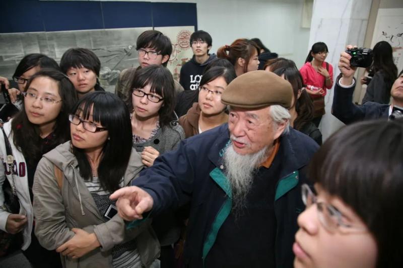 第三、四套人民币设计者侯一民去世_为去世者祈福图片_人民名币泰铢历史纪录