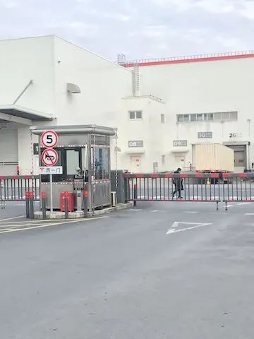 特斯拉上海超级工厂怎么样_特斯拉上海工厂为何停产_上海特斯拉工厂临港保税区