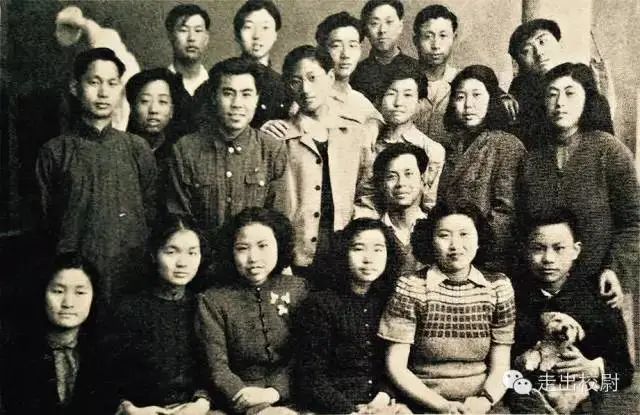 第三、四套人民币设计者侯一民去世_第四套人民币名币钞王_人民日报报道维卡币