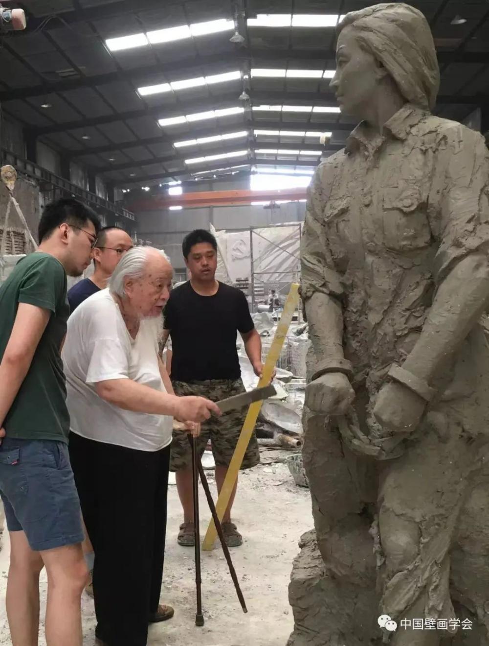 第四套人民币名币钞王_人民日报报道维卡币_第三、四套人民币设计者侯一民去世
