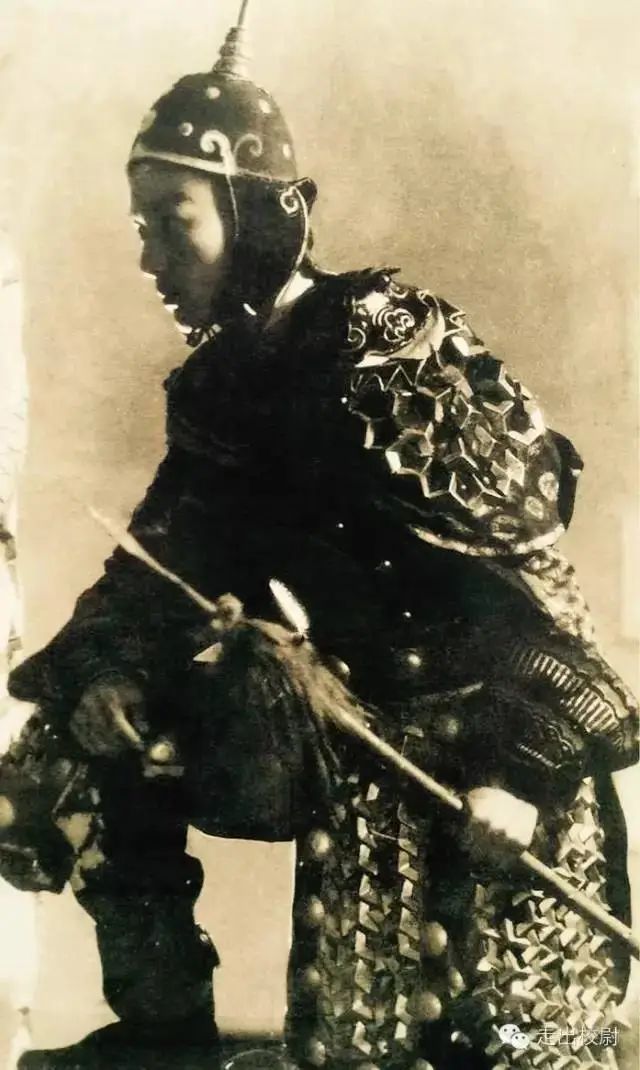 人民日报报道维卡币_第四套人民币名币钞王_第三、四套人民币设计者侯一民去世