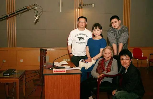 著名配音艺术家苏秀去世_著名导演谢铁骊去世_配音秀搞笑配音