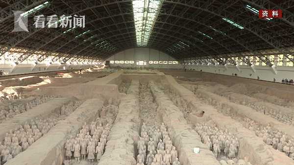 挖开_梦见父亲的坟被挖开_兵马俑甬道曾被挖开