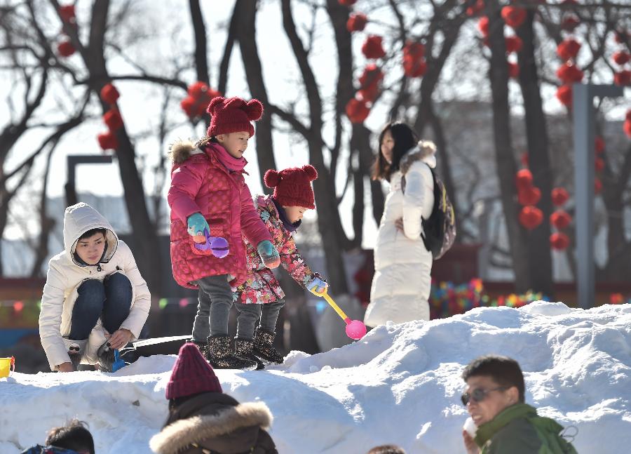 春节消费破万亿_春节消费市场红火_今年春节杭州消费变淡 春装销售