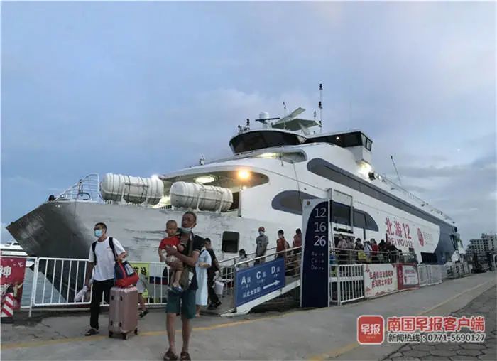 赴台大陆游客锐减大陆赴台游客减少_北海吃饭被宰_游客北海用餐被宰