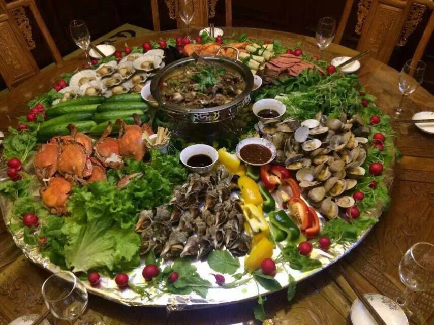 游客点4道菜花费近千元怀疑被宰_翼日进宰宰见其小翻译_游客北海用餐被宰