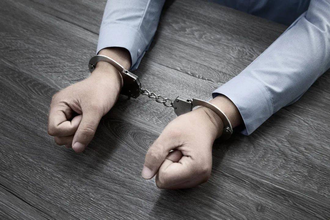 猥亵 男童_猥亵男童是什么意思_男老师猥亵男童获刑
