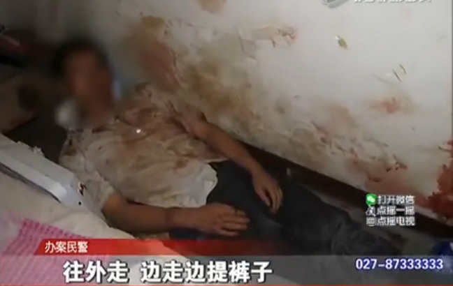 出轨被发现街头打架_街头女的打架_美女街头打架