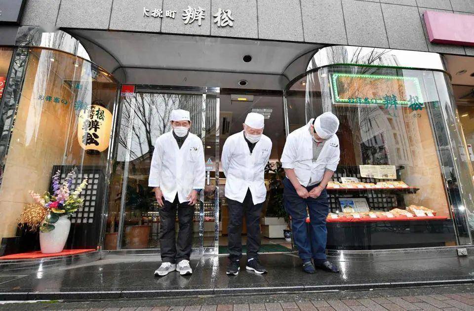 张翔玲大哥相继回应恋爱传闻_麻六记回应破产传闻_王石回应高官岳父传闻