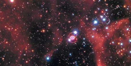 人造黑洞可发现平行宇宙_天文宇宙发现_天文学家发现黑洞