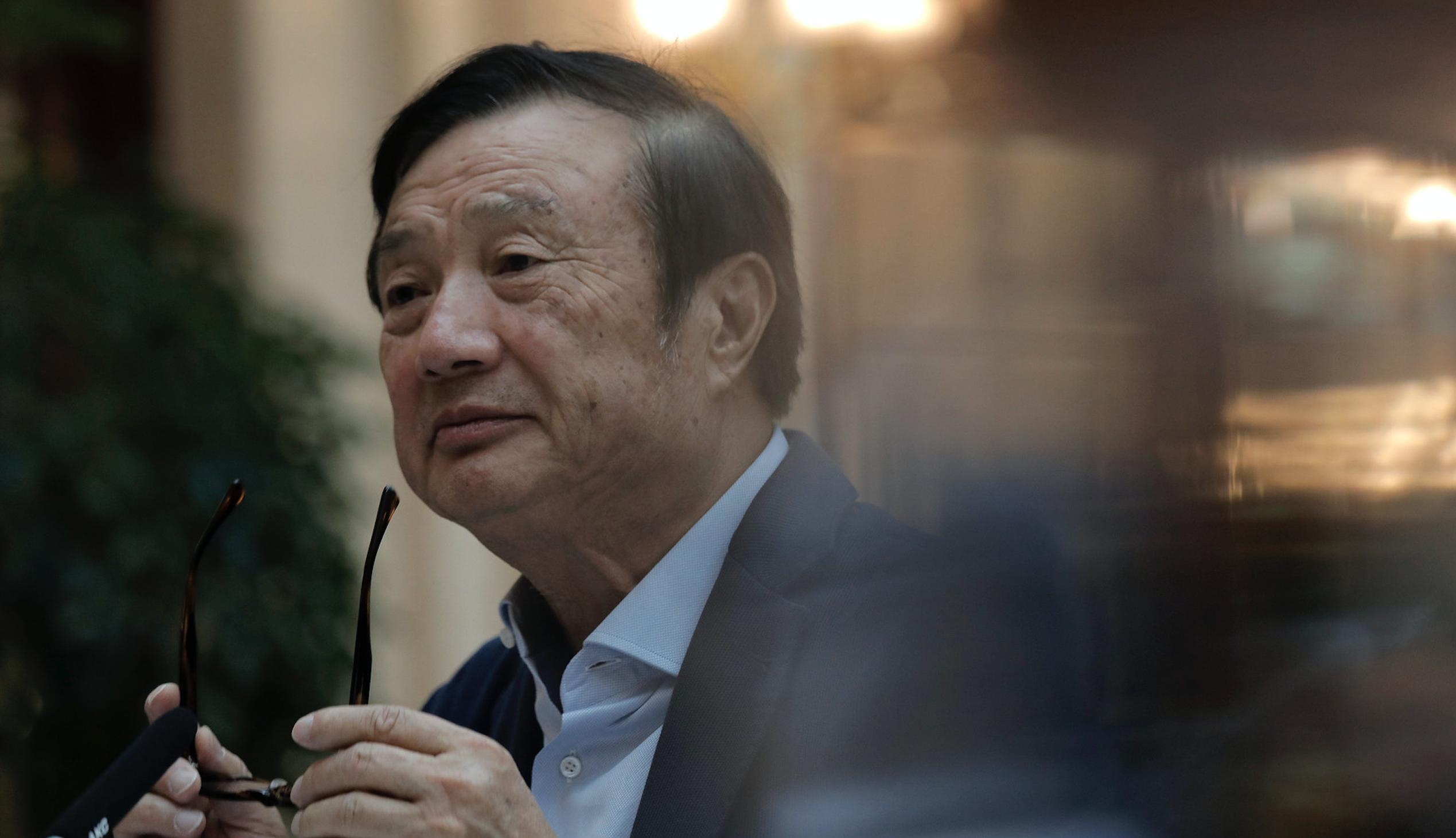 华为再回应造车传闻重申不造车_任正非重申华为不造车：有效期5年_华为创始人任正非