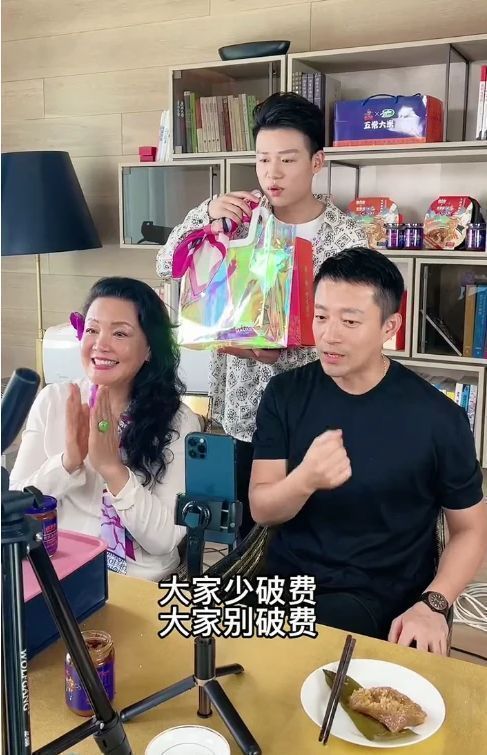工资拖欠多久是违法的_张兰被曝拖欠工资_被被曝子钢琴
