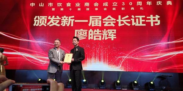 陈文伍最青春：新概念90后作品选^^^新概念90后作品选男版_90后儿子当选董事长_中国90后和外国90后
