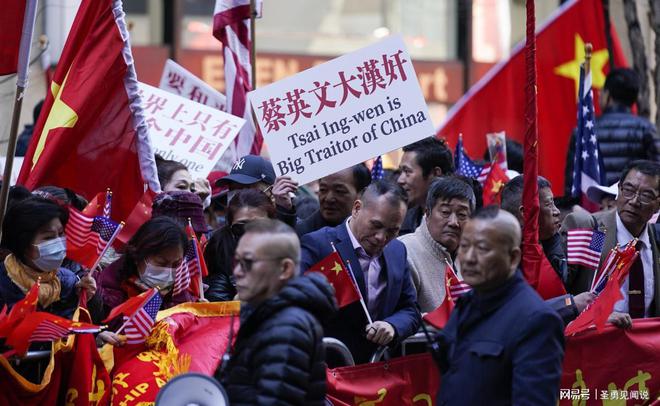 中国为什么没民众抗议_俄罗斯民众大规模抗议_台民众用抗议给蔡英文“接机”