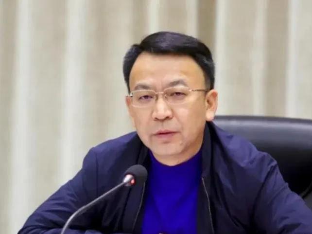 溧阳苏江华市长辞职_镇江市长辞职_江西一市长辞职