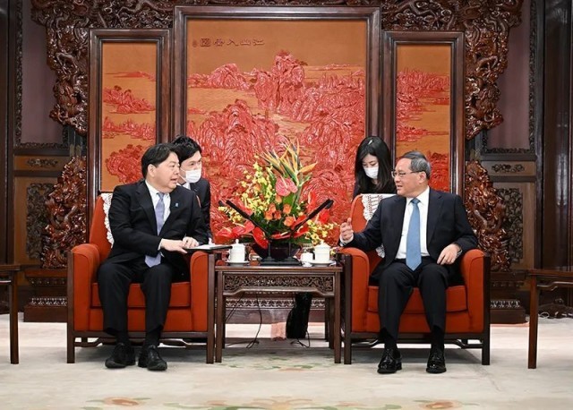 奥巴马会见达赖 外媒_俄罗斯总统会见日本总统视频_李强会见日本外相