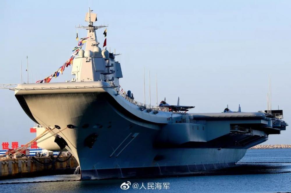 辽宁舰跟山东舰对比_山东舰首次远海训练_战机备战远海训练
