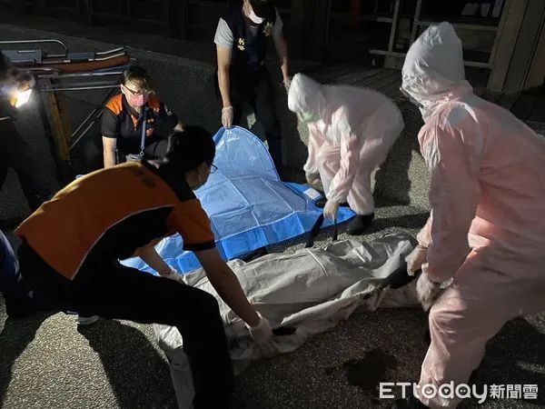 台湾沿海发现浮尸20具！“一浮尸身上搜出14人合照”