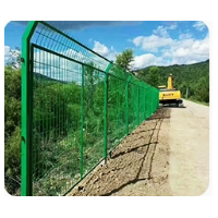 双边丝护栏网光伏电站护栏网高速公路圈地防护网户外圈山铁丝网
