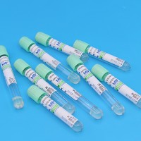 浅绿色管帽含肝素钠抗凝剂及分离胶PET材质真空采血管_抽血管